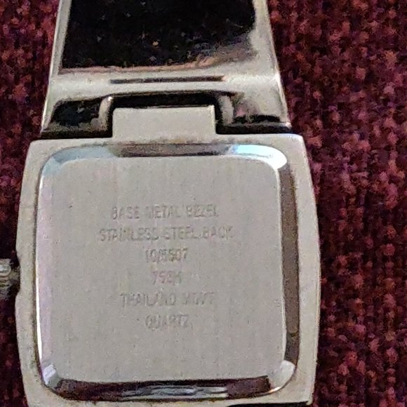 Amaze-Zing (B2) Sale!!: #48 Anne Klein Bracelet Watch Trio - Picture 6 of 9